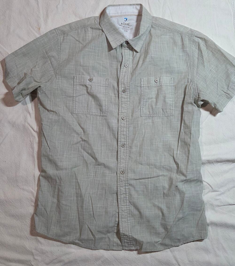 KÜHL Men’s Karib Short Sleeve Utility ButtonShirt - Gray Cross-Hatch - Size Med